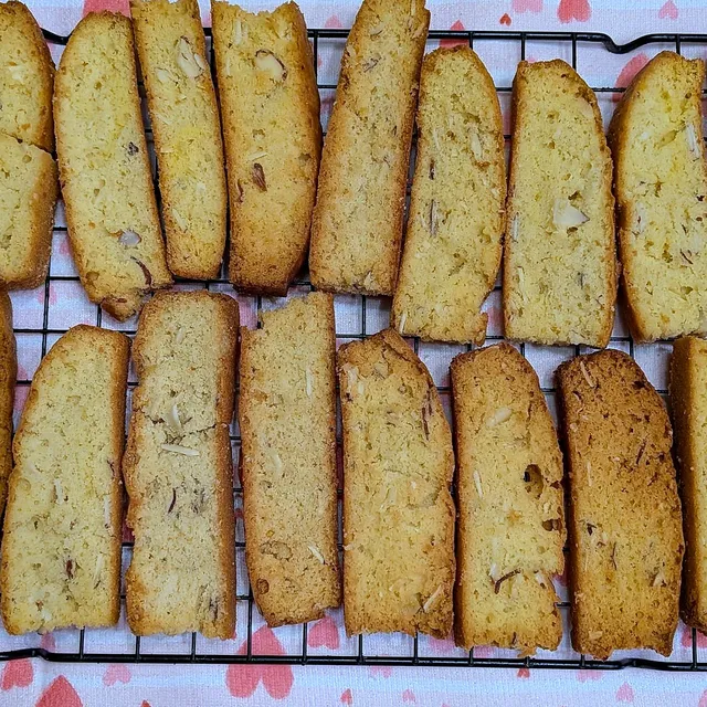 Cake rusks
