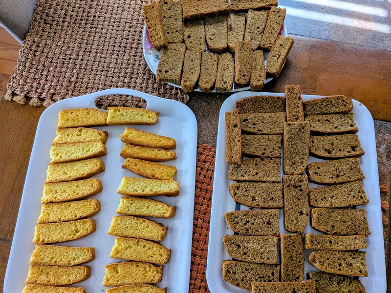 Trays of vanilla cake rusks
